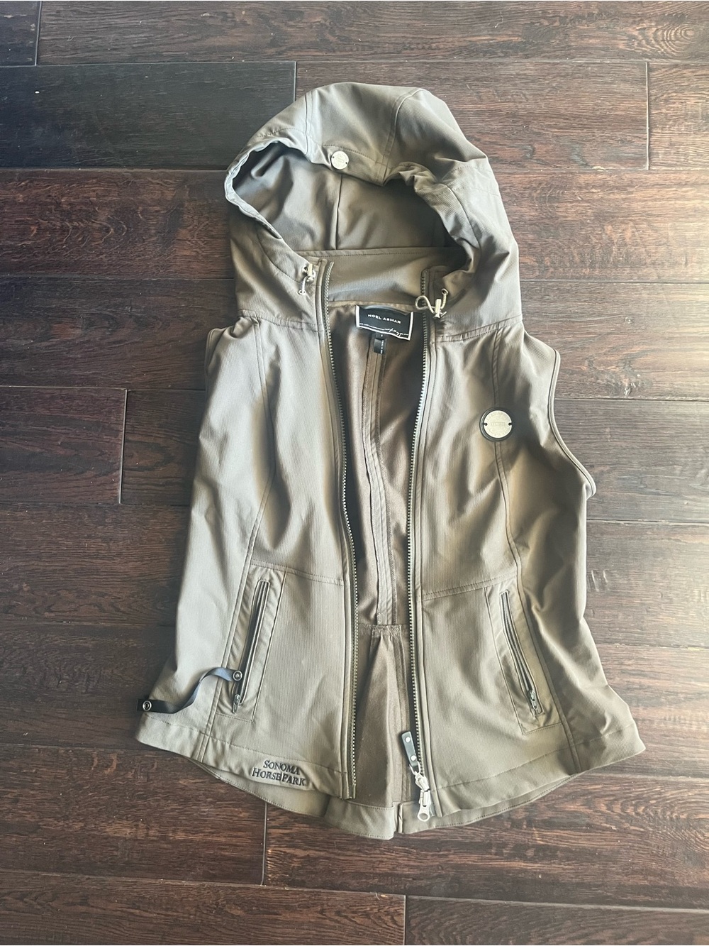 Noel Asmar Equestrian Sonoma Horse Park Softshell Hooded Vest S